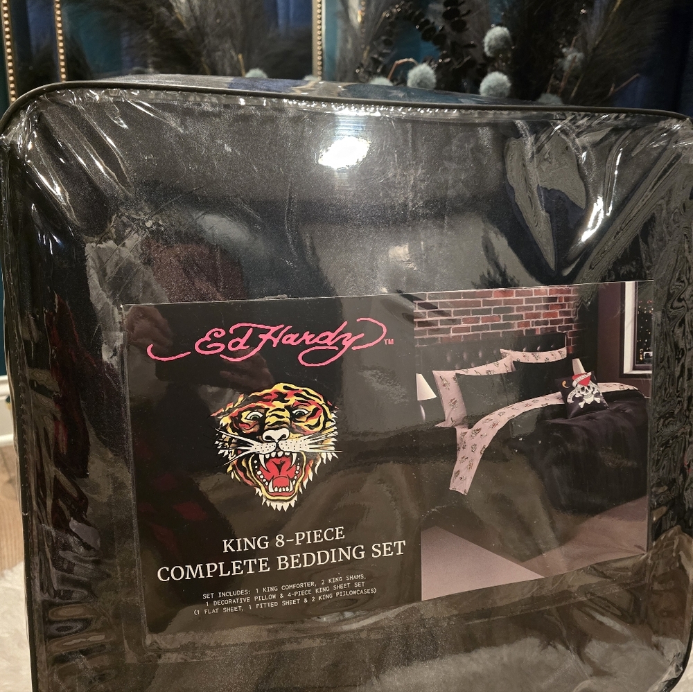 Ed Hardy King 8 piece Satin Complete Bedding set new